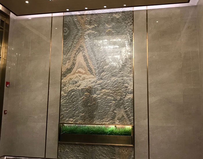 风险久久久久久亚洲精品影院